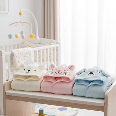 Cape de bain bébé | Absorbante Douce - bebetrucs